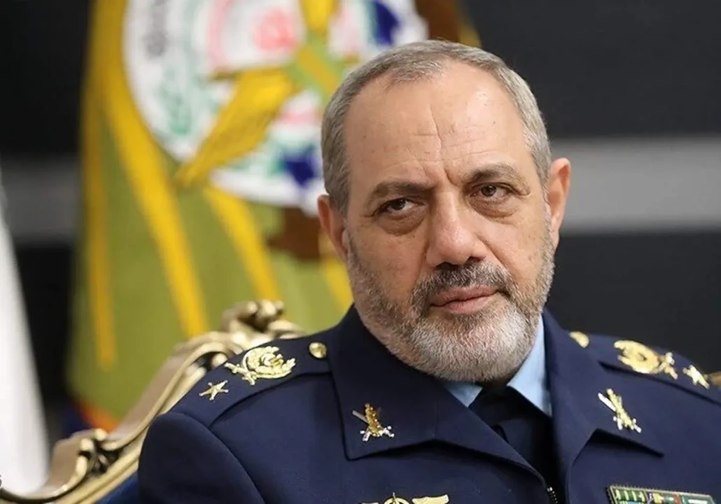 واکنش قاطع وزیر دفاع به گمانه‌زنی‌های جنگ: مردم حواسشان به جنگ شناختی باشد